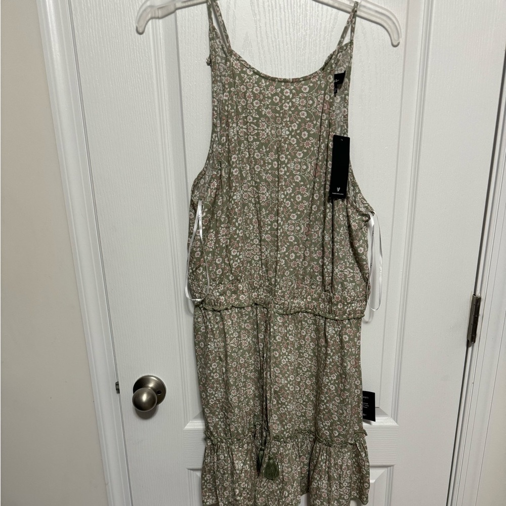 Green lulus dress